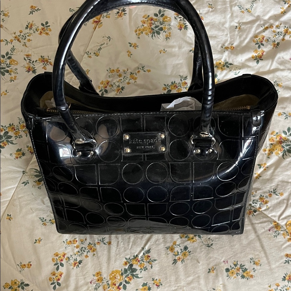 Kate Spade Glossy Black Circle Pattern Tote